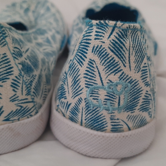 Lamo Slip On Shoes Size 9 - Picture 6 of 7